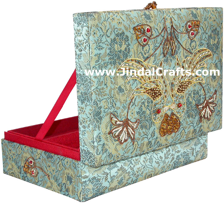 Hand Embroidered Designer Beaded Zari Jewelry Box Souvenir Indian Rich Art Craft