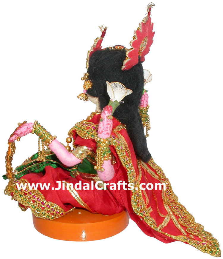 Goddess Lakshmi Handmade Traditional Indian Hindu Collectible Costume Doll Luxmi